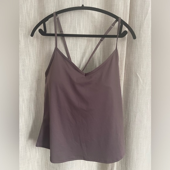 Old Navy Active Strappy Tank - Picture 1 of 5